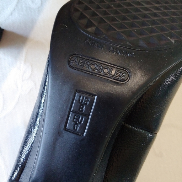 Aerosoles heel rest shoes - Picture 5 of 9